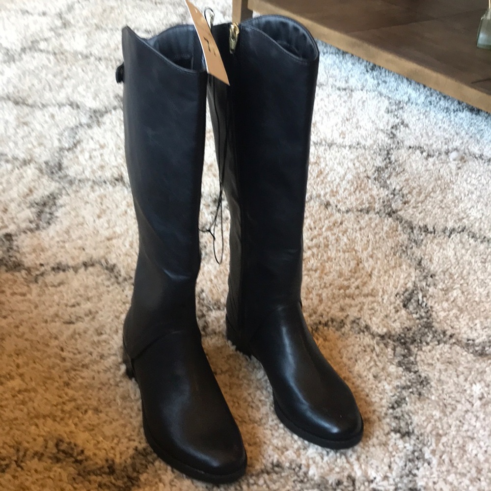 Black boots 7 1/2 NWT